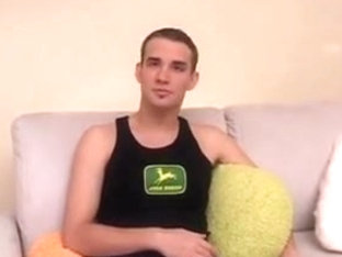 Aroused gay hunk shoved his dong in twink's butthole