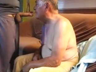 Abuelo Cachondo - Horny Grandpa