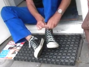 nlboots - undressed feet, sneakers and working tros