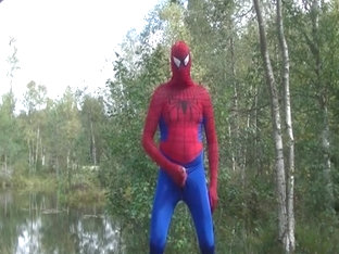Randon spiderman self pleasure
