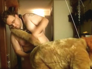 Simba getting dommed by Donahue