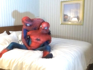 horny classic spiderman overpowers his spider enemy