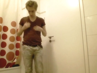 german twinks cums with dildo - incl. striptease