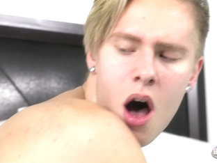 Smooth & Sexy Bare Butt Humping - James Stirling & Trey Woods