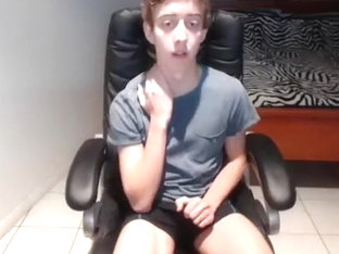 Cute gay is frigging at home and filming himself on web cam